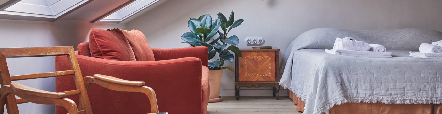 Tetőtéri szobák, apartmanok